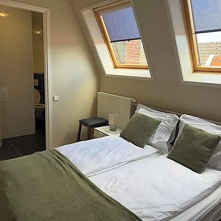 Hotel Harbour Volendam 3*