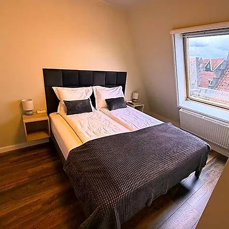 Harbour Volendam Hotel 3*
