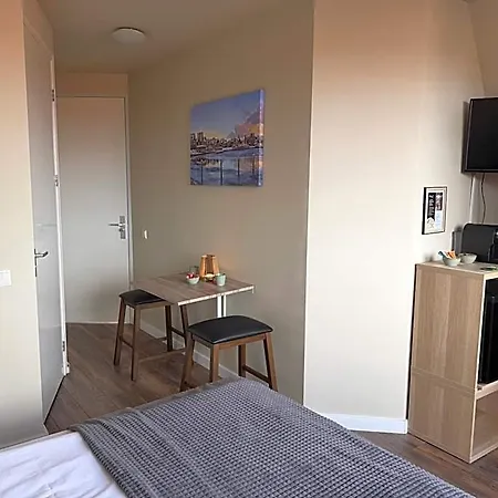 Harbour Volendam Hotel 3*